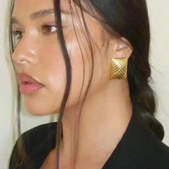 Yellow Gold Women's 18K Gold Plated Stainless Steel Striped Earring - Picture 3 of 10